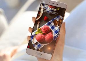Xiaomi  تأخذ فكرة جديدة من كتاب آبل، وتهدف للرد على iPhone SE بهاتف مماثل